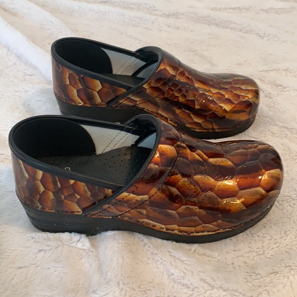 Dansko snakeskin patent size 41 - Picture 3 of 6